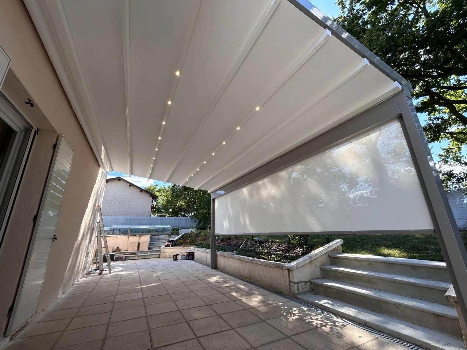 Réalisation pergola bioclimatique sur mesure 12