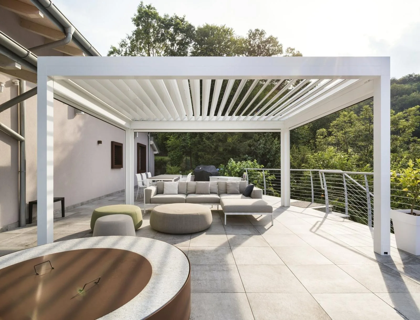 Réalisation pergola bioclimatique sur mesure 31